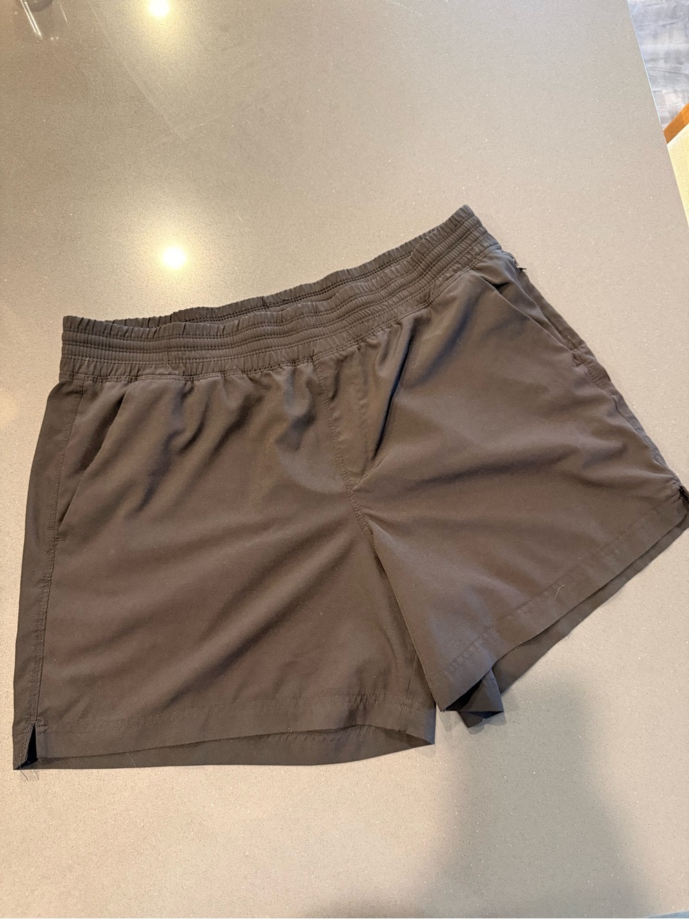 Old Navy Active StretchTech Black Athletic Shorts Size L